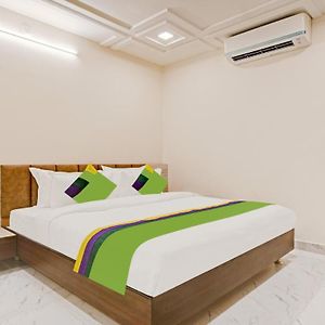 Superior Zimmer mit Kingsize-Bett